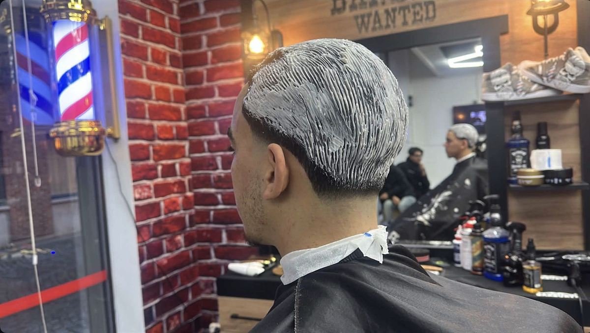 Baard scheren hot towel — Barber Rico Lokeren